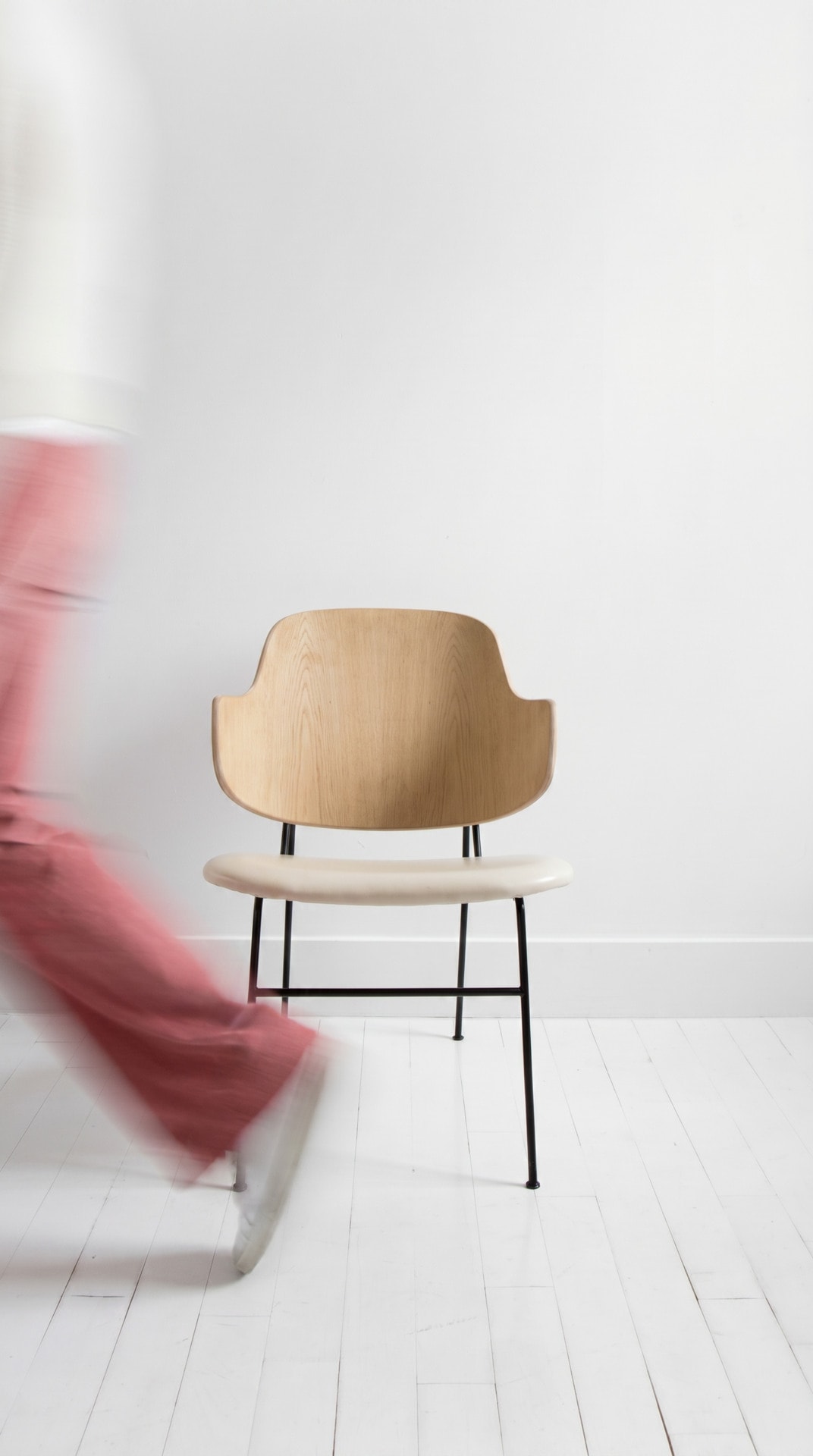Blonde Chair Motion Studio