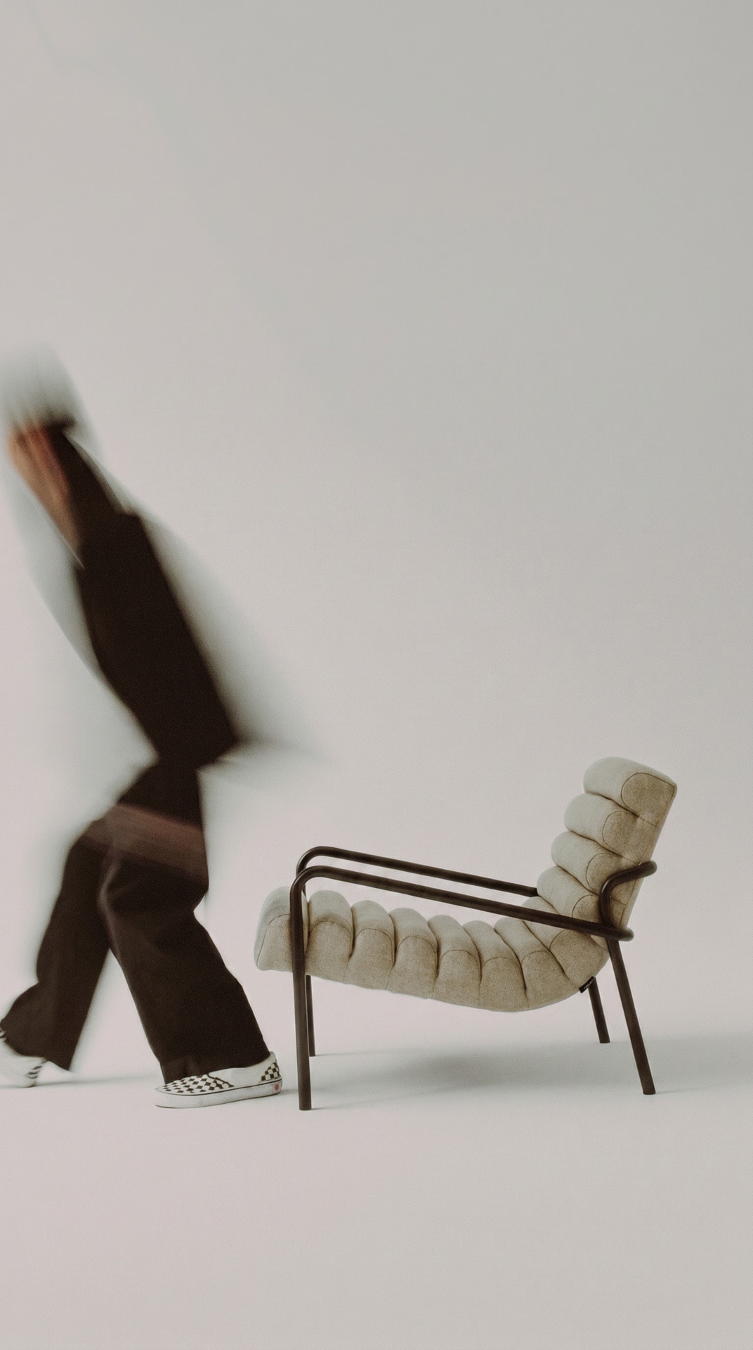 Lounge Chair Motion Walk